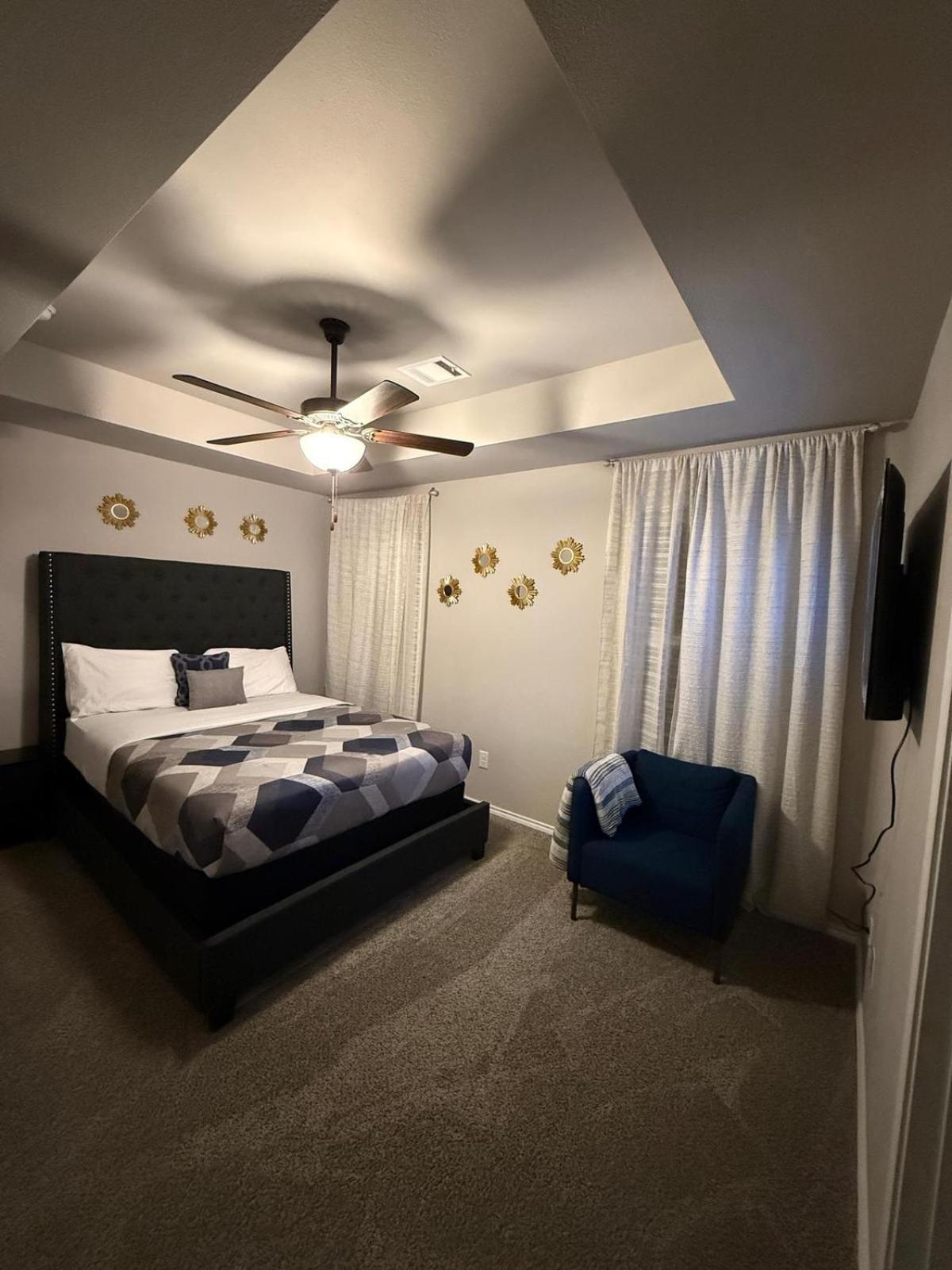 Gorgeous, Brand New 3 Bedrooms Home- Built 2024, Near Seaworld & Lackland Afb سان أنطونيو المظهر الخارجي الصورة