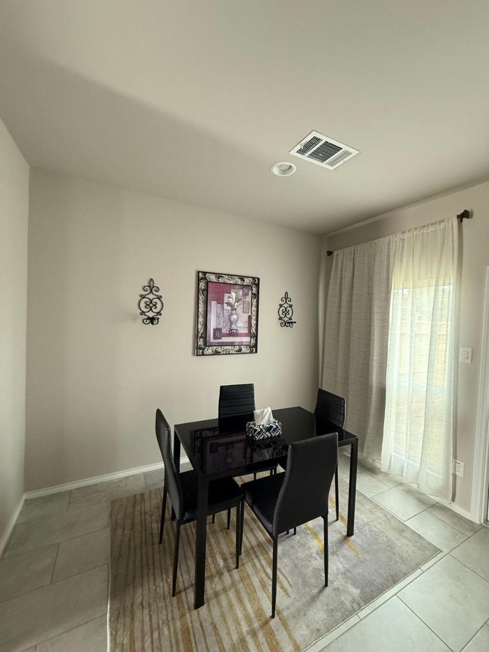 Gorgeous, Brand New 3 Bedrooms Home- Built 2024, Near Seaworld & Lackland Afb سان أنطونيو المظهر الخارجي الصورة